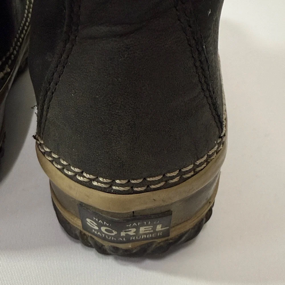 Sorel Out N About Waterproof Leather and Rubber Ankle Boots Sz 6